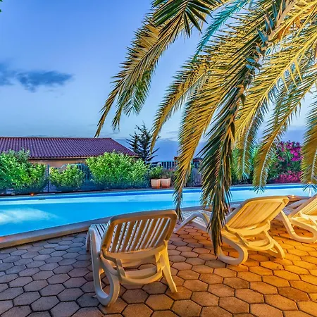 Cozy In With Wifi Apartmán