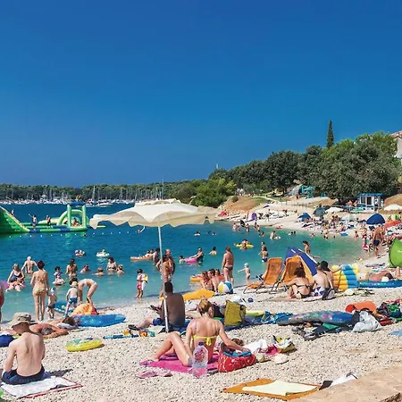 Stunning Apartment In Pula With Wifi *