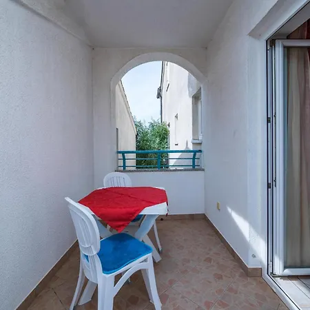 Stunning Apartment In Pula With Wifi Apartment *
