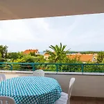 Stunning In With Wifi Appartement Pula